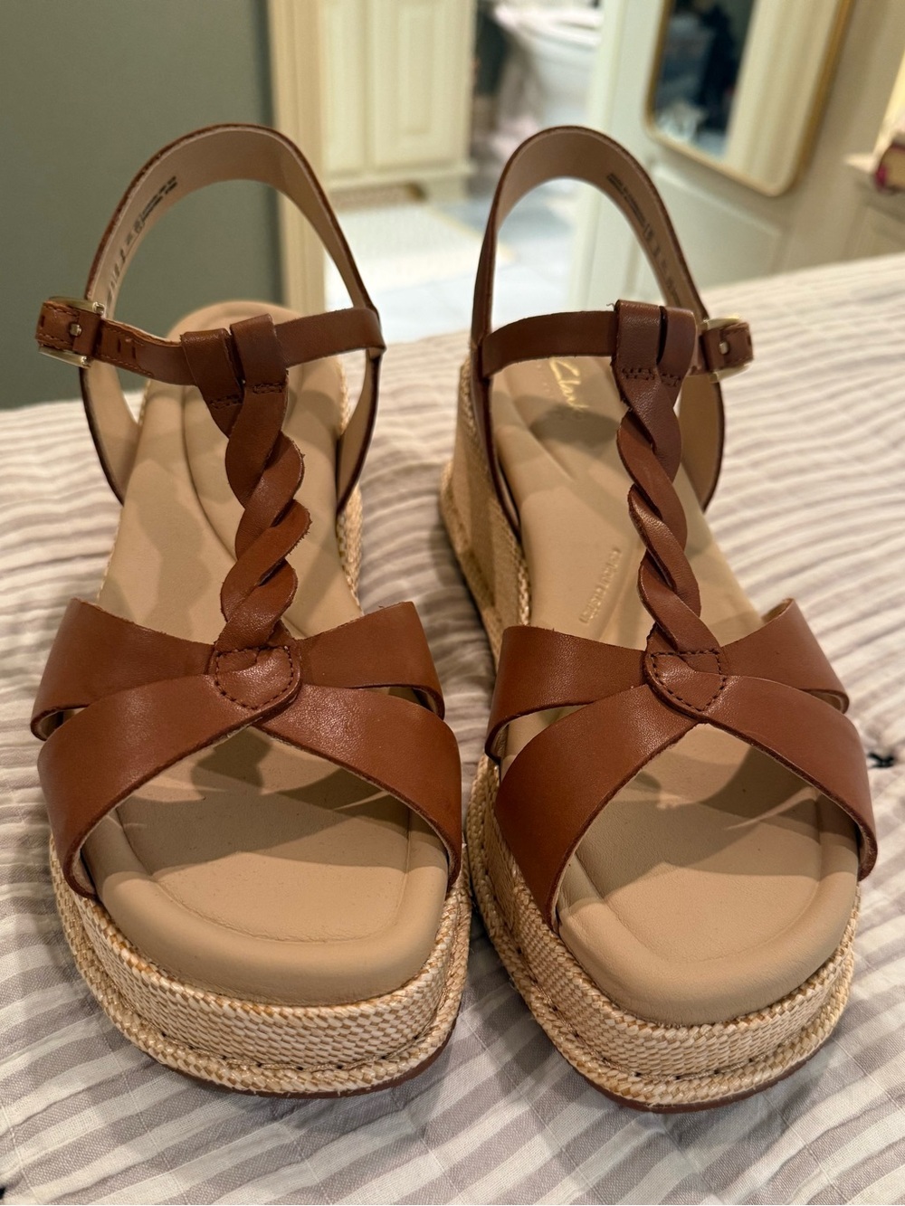 Clark’s Kimmie Twist Brown Woven Platform Sandal NWOT - Picture 3 of 4
